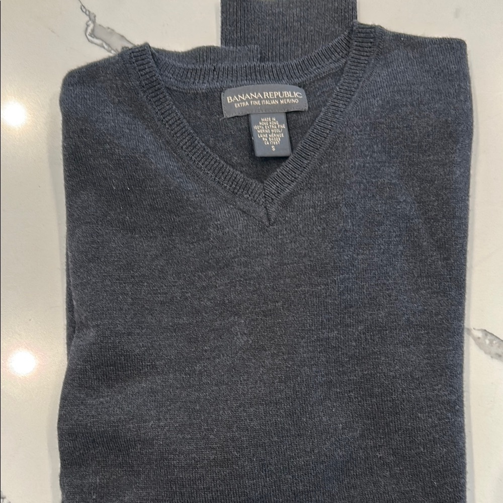 Banana Republic Gray Men's Sweater